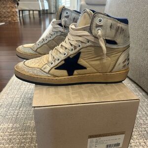 Women's size 38 Sky Star Golden Goose Sneakers